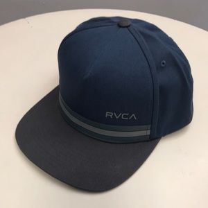 RVCA FLAT BRIM SNAP BACK HAT
